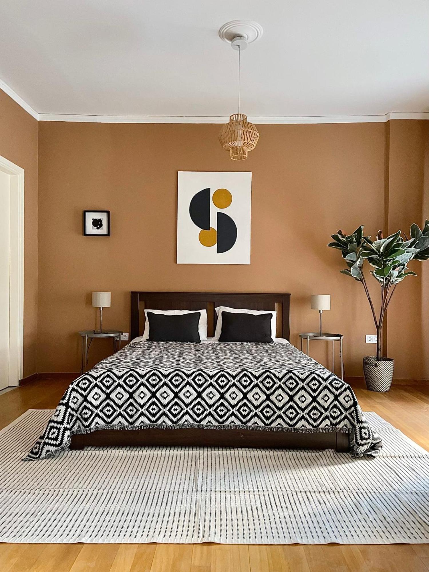 Comfy And Spacious Two Bedroom Apartment With Balcony Афіни Екстер'єр фото
